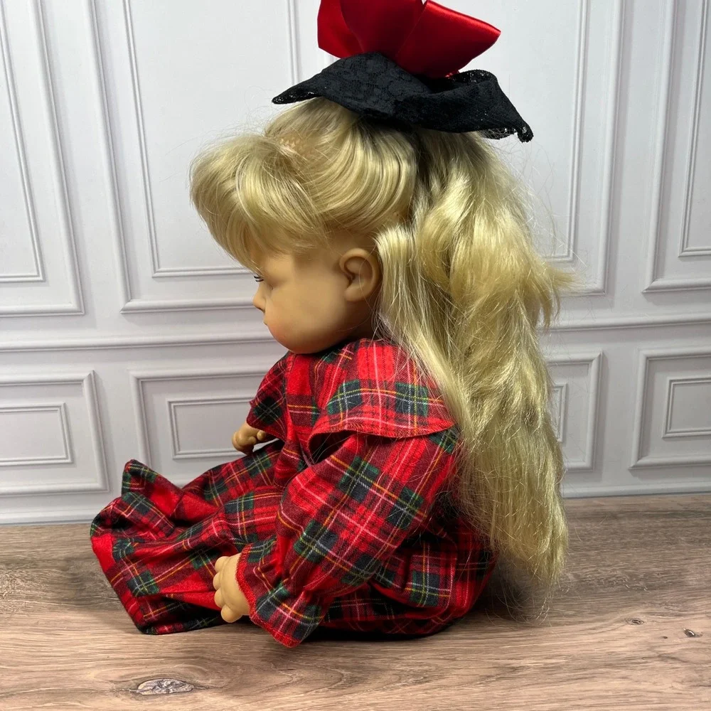 Vintage 1980s Collectible Doll‎ Sleepy Eyes 20 Inch West Germany Blond Blue Eyes